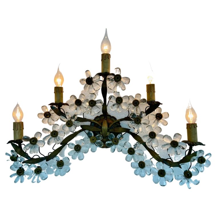 Wall sconce