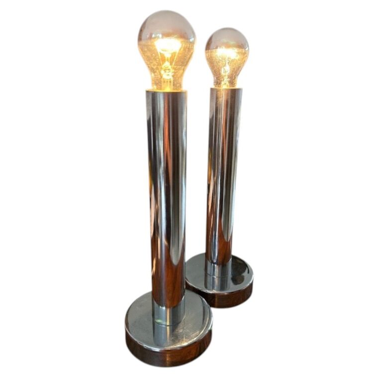 Pair of Mid-Century Table Lamps in Chrome, ca. 1965.